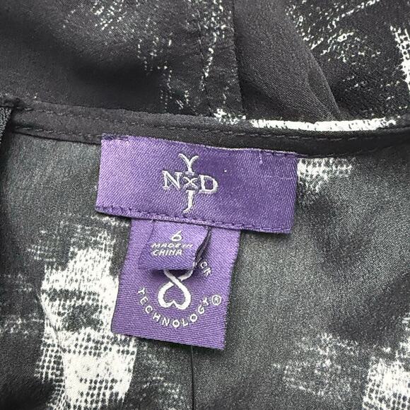 NYDJ Jumpsuit Womens Size 6 Milly Printed Black Woodblock Batik Romper New - Picture 5 of 13